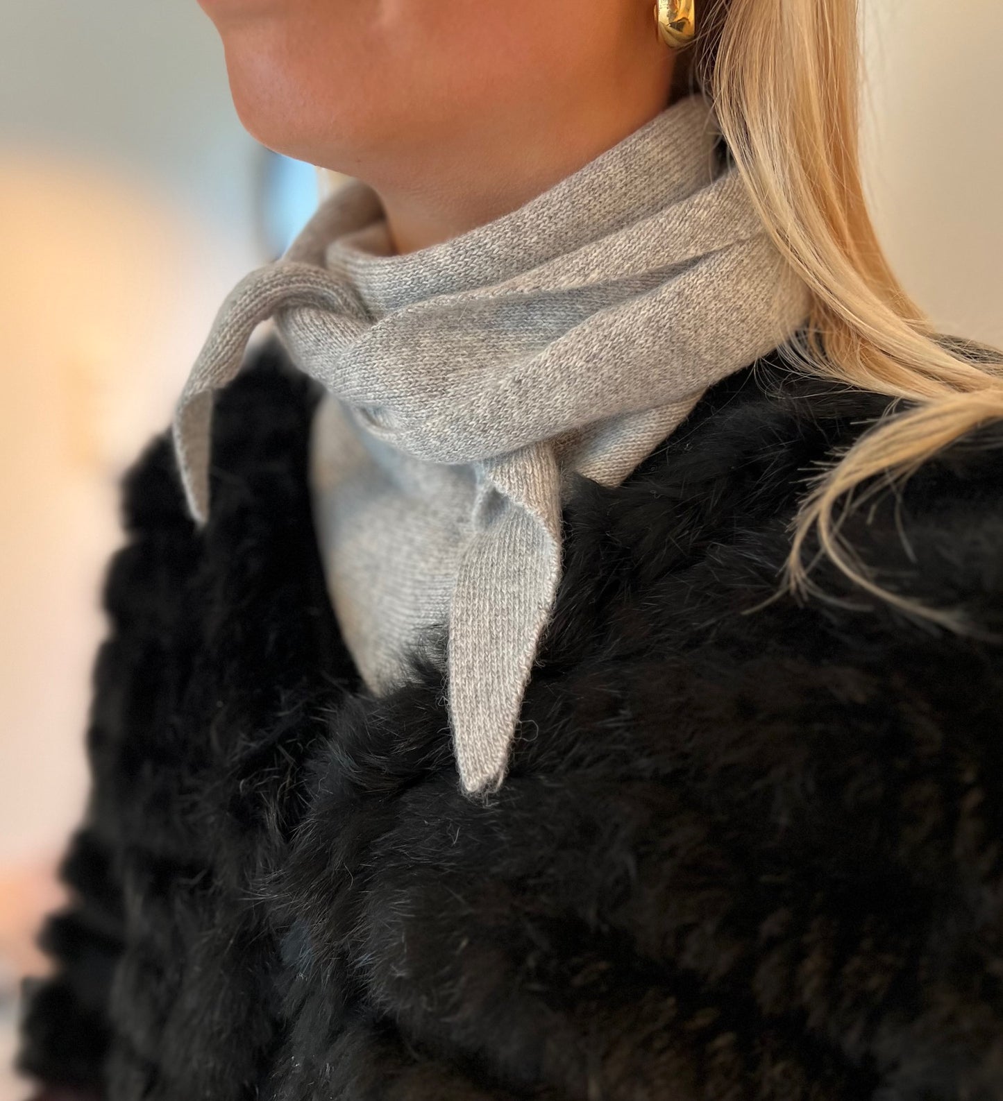 Cashmere blend triangle scarf